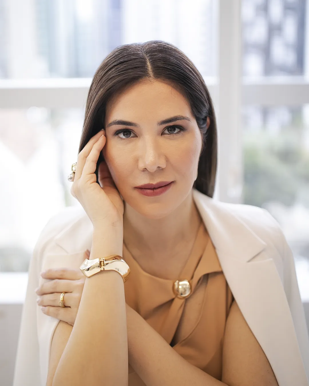 Dra. Josy Sasaki — dermatologista em Florianópolis